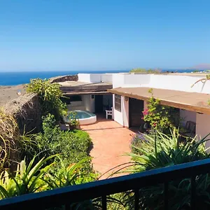 Beautiful 3-bed In Сasa de vacaciones Mácher